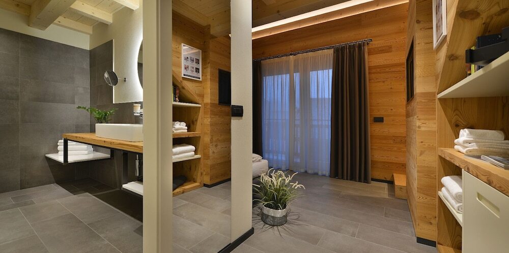 Трёхместный семейный номер Standard с балконом в Hotel Sporting - Family Hospitality