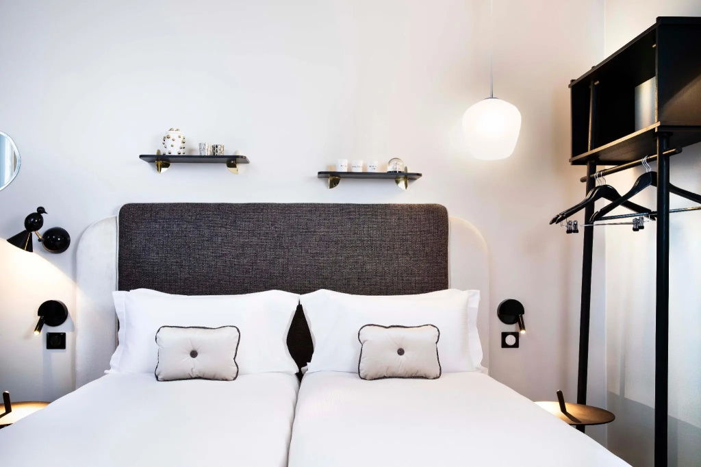 Superior room