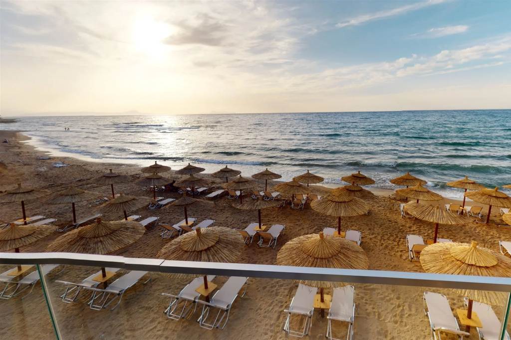 Beach & Waterfront