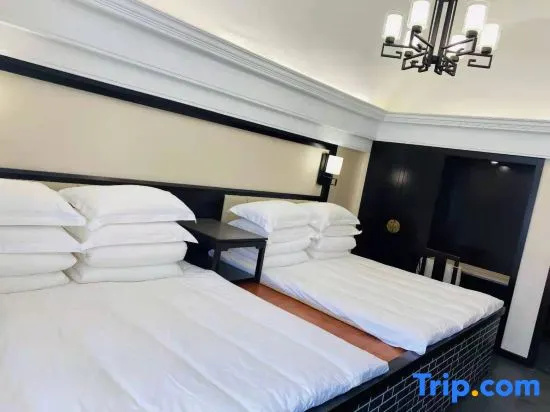 Bed in Dorm