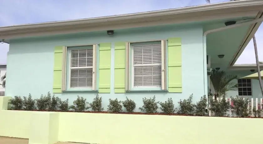 Trendy 1 BR W/parking Space & Walk to the Beach #8