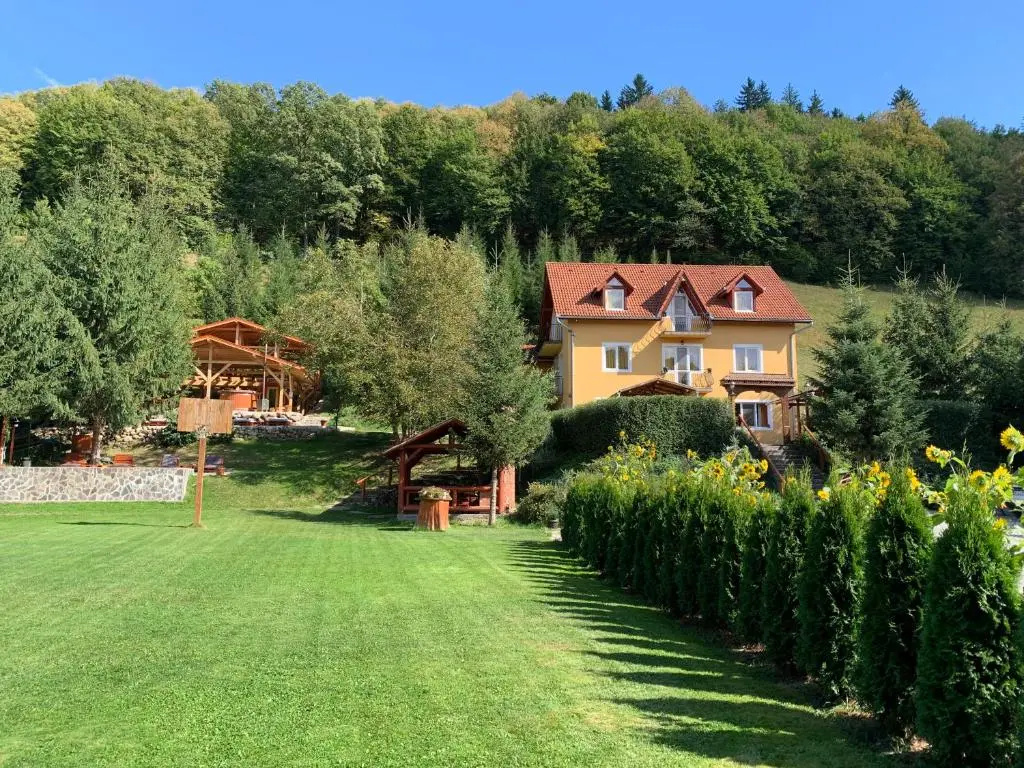 Superior Chalet