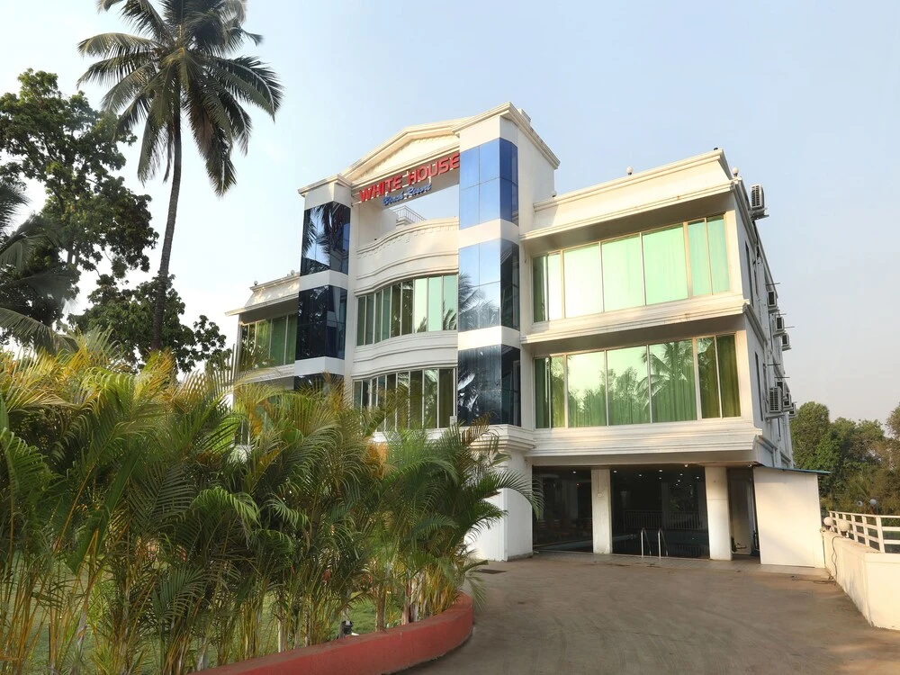 White House Beach Resort by OYO Rooms