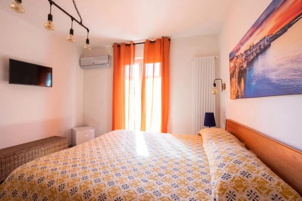 Standard Triple room with balcony