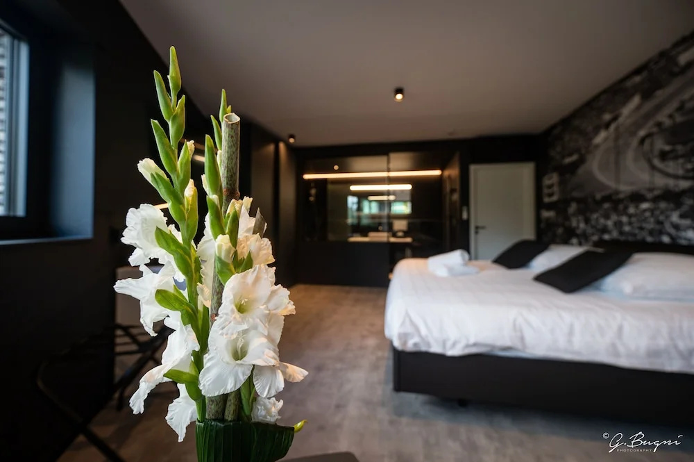 Luxury Double room with balcony (full double bed)