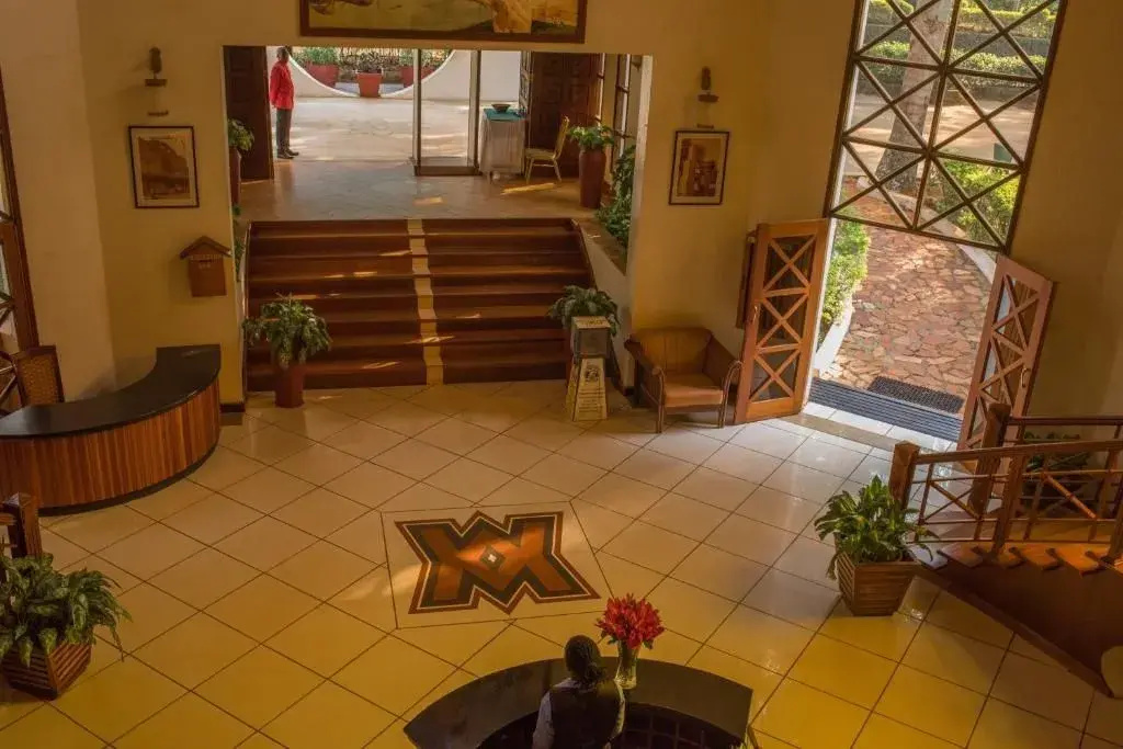 Lobby & Reception