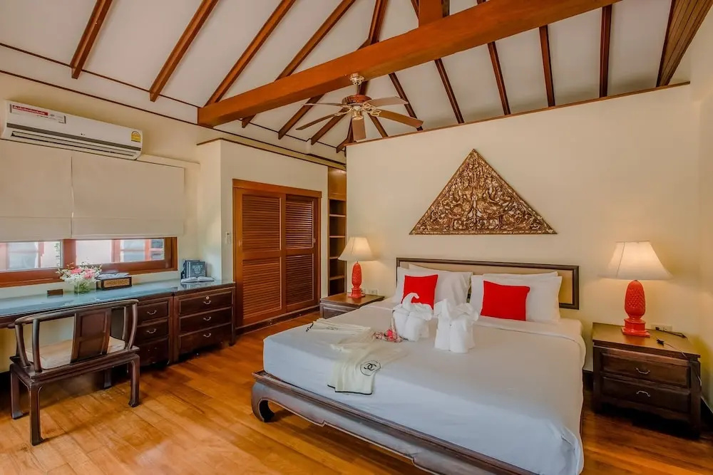 Grand Family Pool Villa