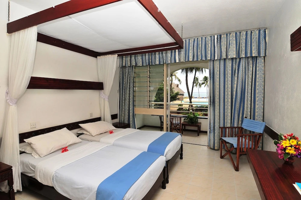 Standard Double room with balcony and with garden view (full double bed)