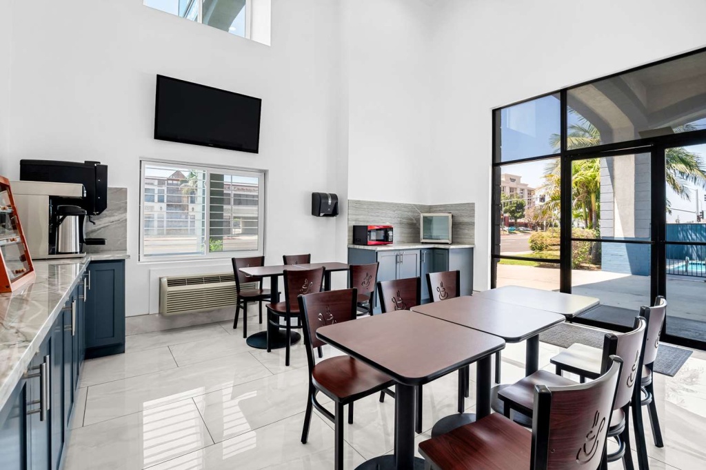 Отель SureStay Hotel by Best Western Buena Park Anaheim в Буэна-Парке