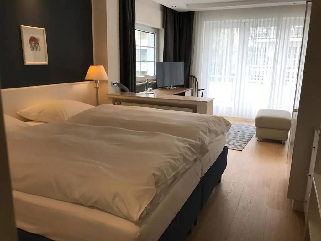Superior Double room (full double bed)
