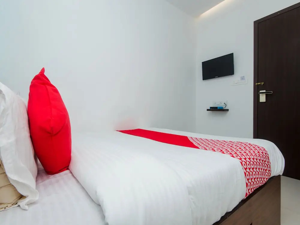 OYO Flagship 13885 Metro Residency - фото 4