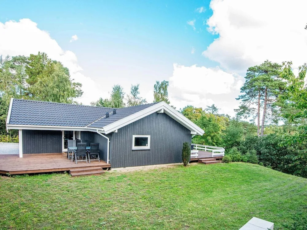 Beautful Holiday Home in Ebeltoft with Sauna
