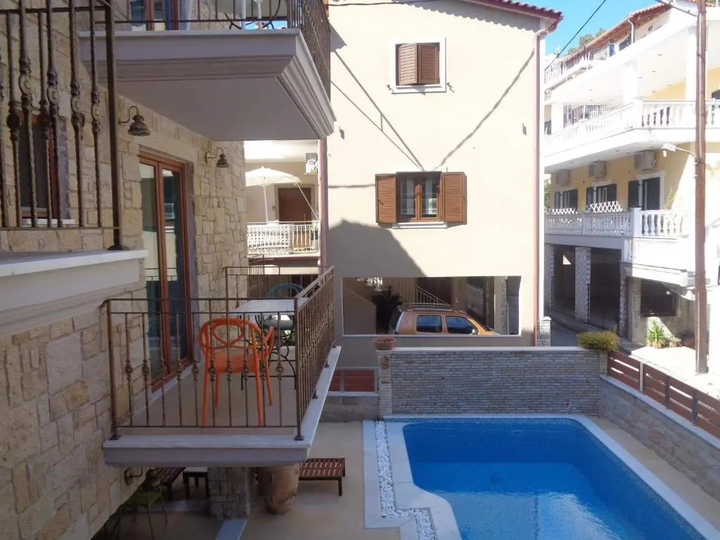 Suite with garden view