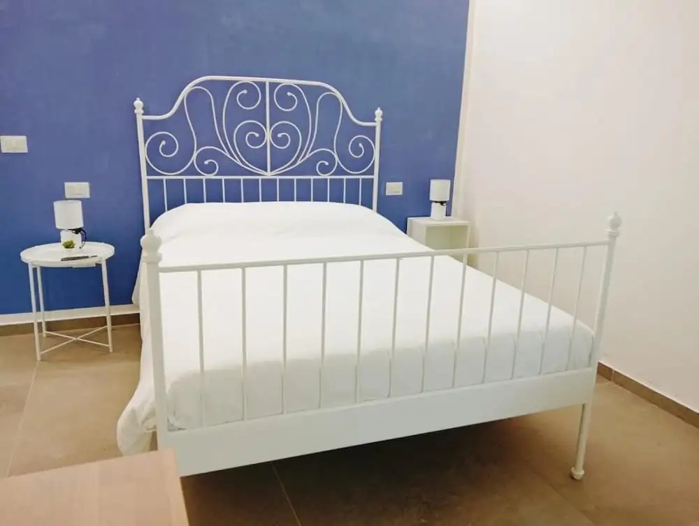 Modena Rooms — 2