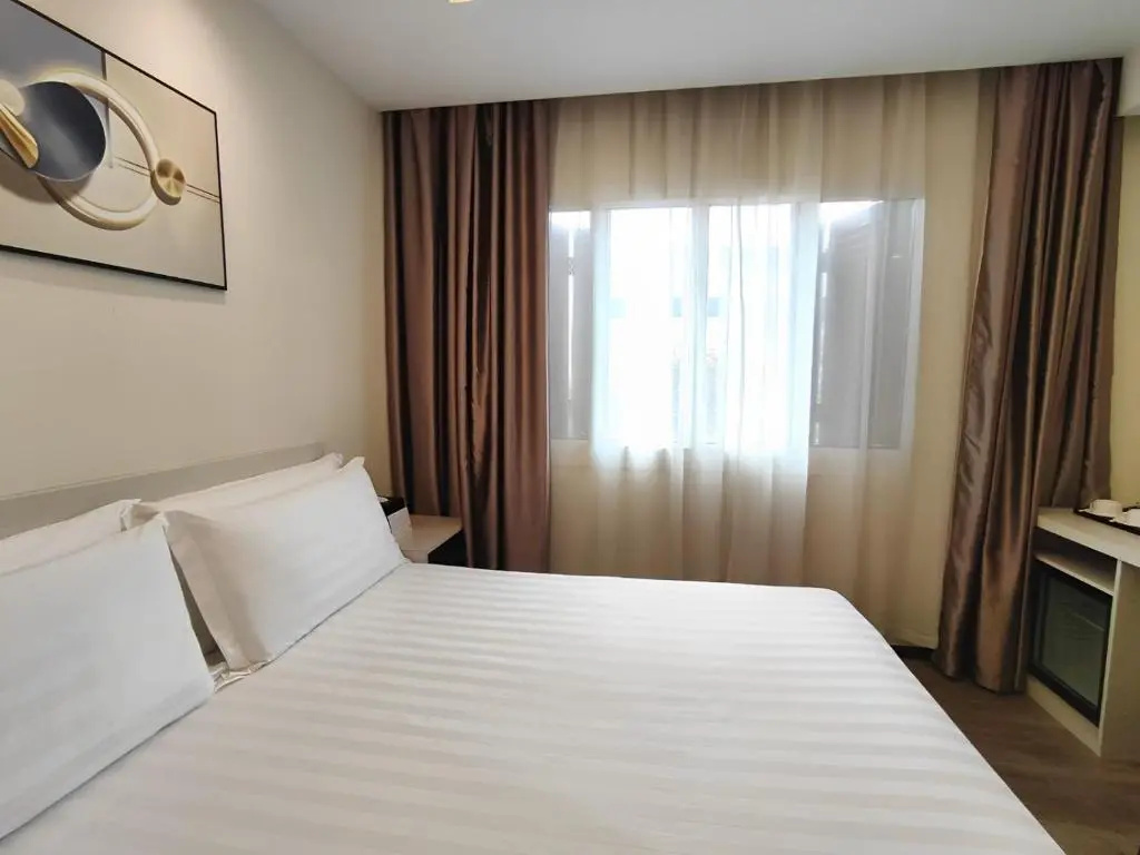 Superior Double room (full double bed)