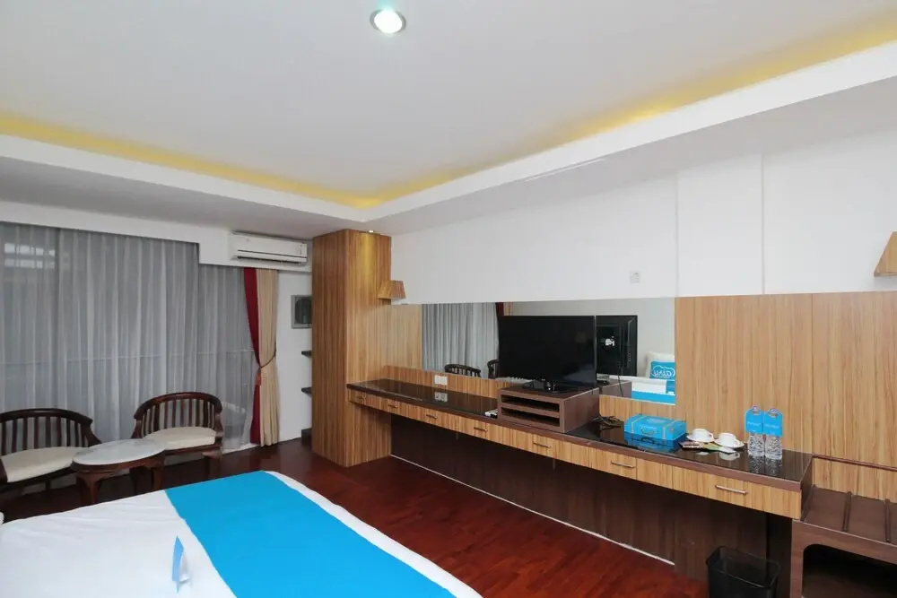 Airy Bintaro Sektor Tujuh Unta Raya 19 Tangerang Selatan - фото 4
