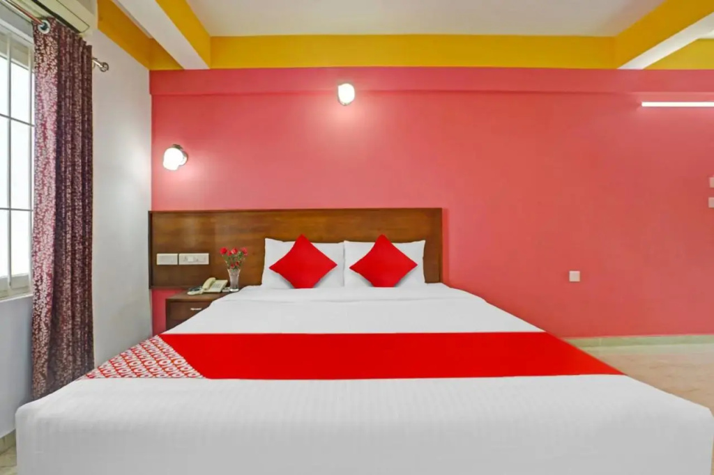 Hotel White House
