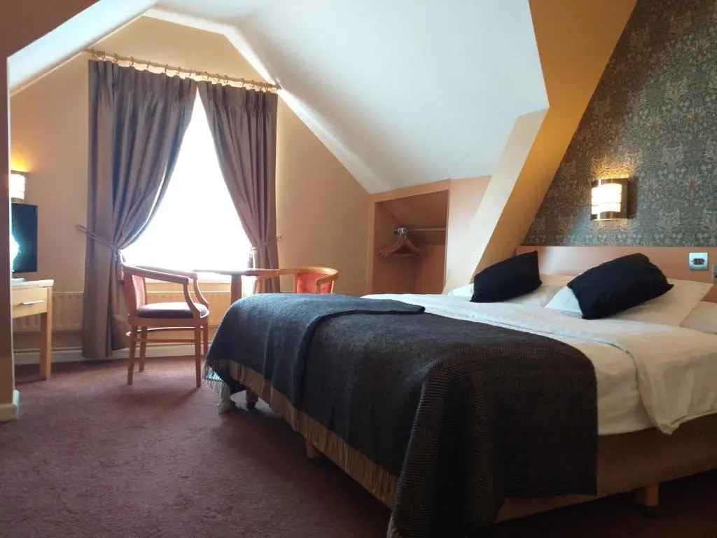 Standard Double room (full double bed)