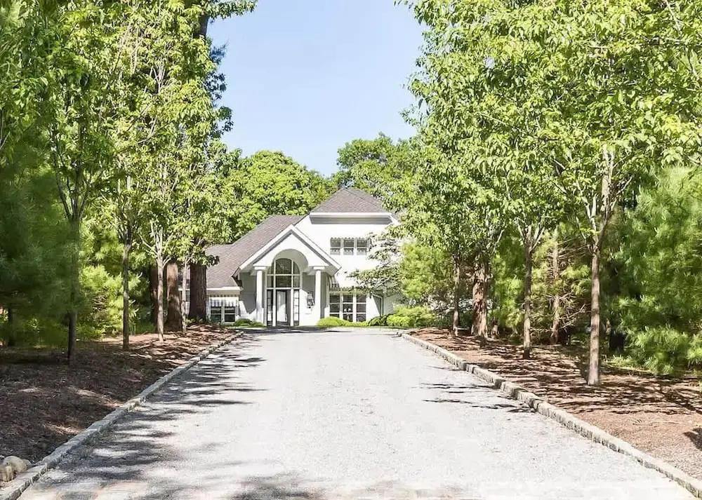 Bull Path Manor by Rove - 4BR Family Home With Pool & Hot Tub