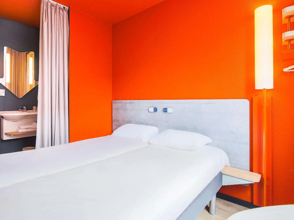 Standard Single room (single bed)
