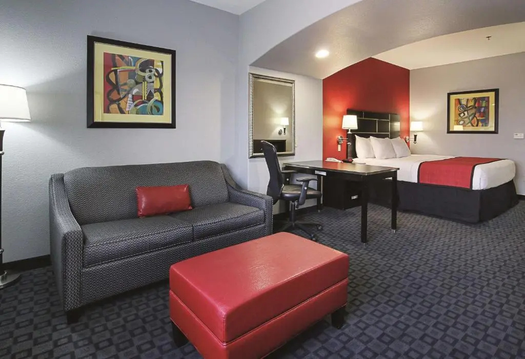 La Quinta Inn & Suites by Wyndham Dallas - Hutchins - Chambres