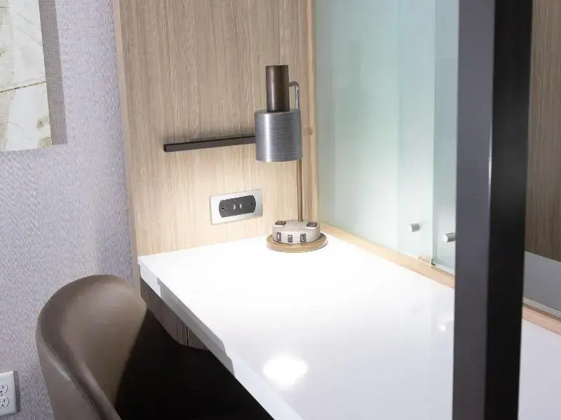 Double Studio (full double bed)
