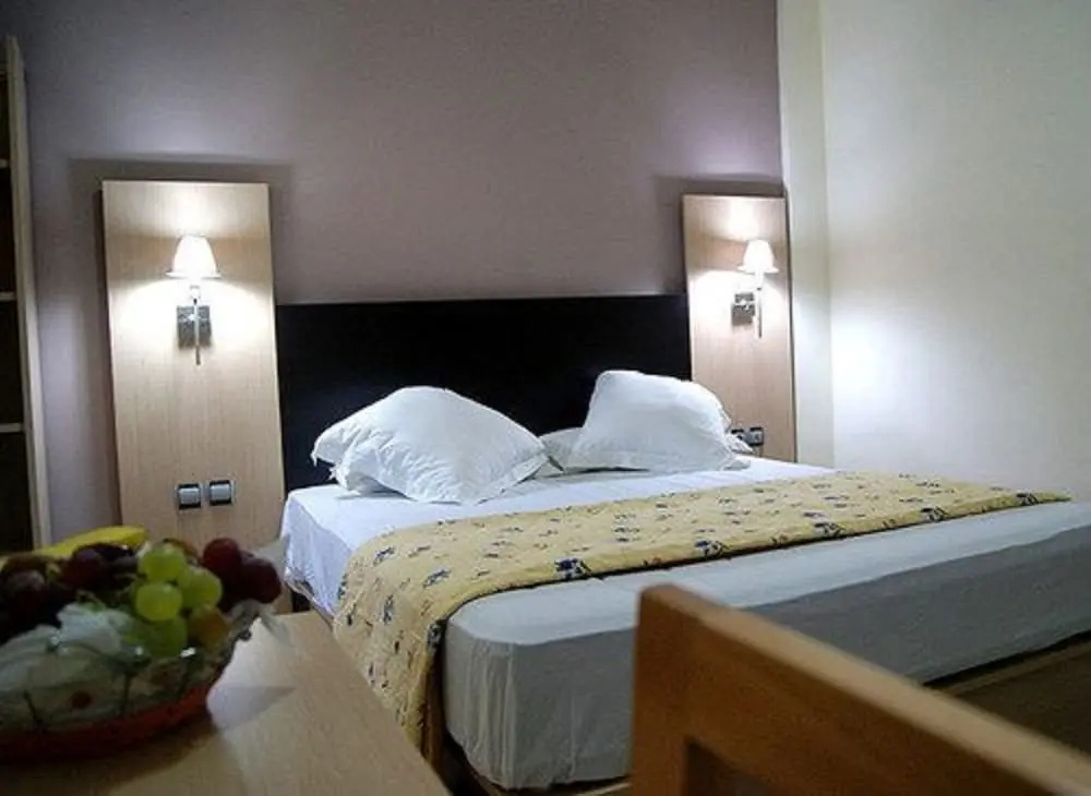 Superior Double room with balcony (full double bed)