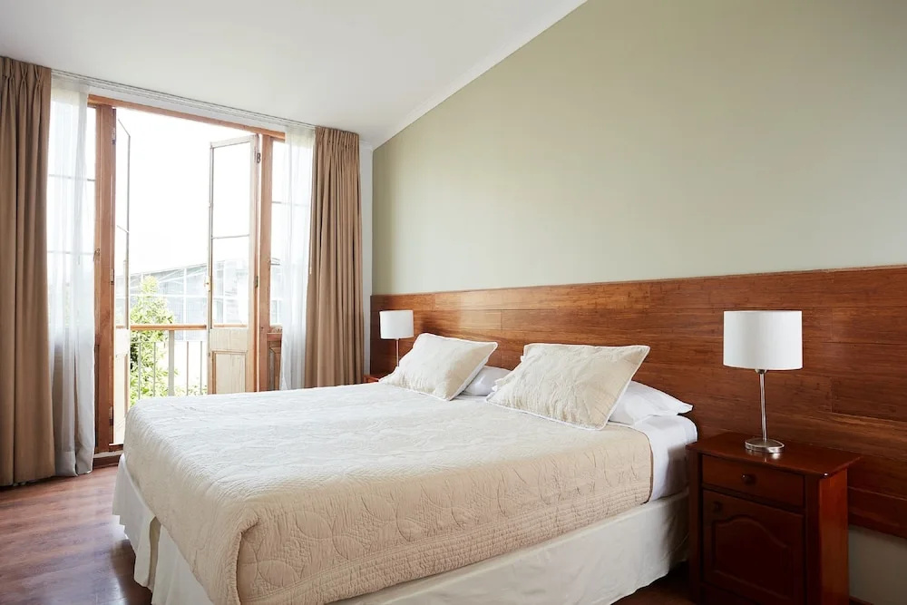 Superior Double room with balcony (full double bed)