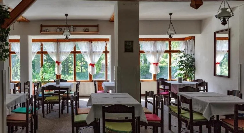 Hotel Maxov - Général