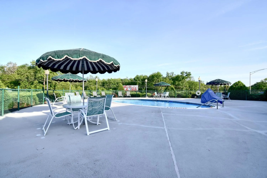 Roosevelt Inn and Suites Saratoga Springs - фото 42