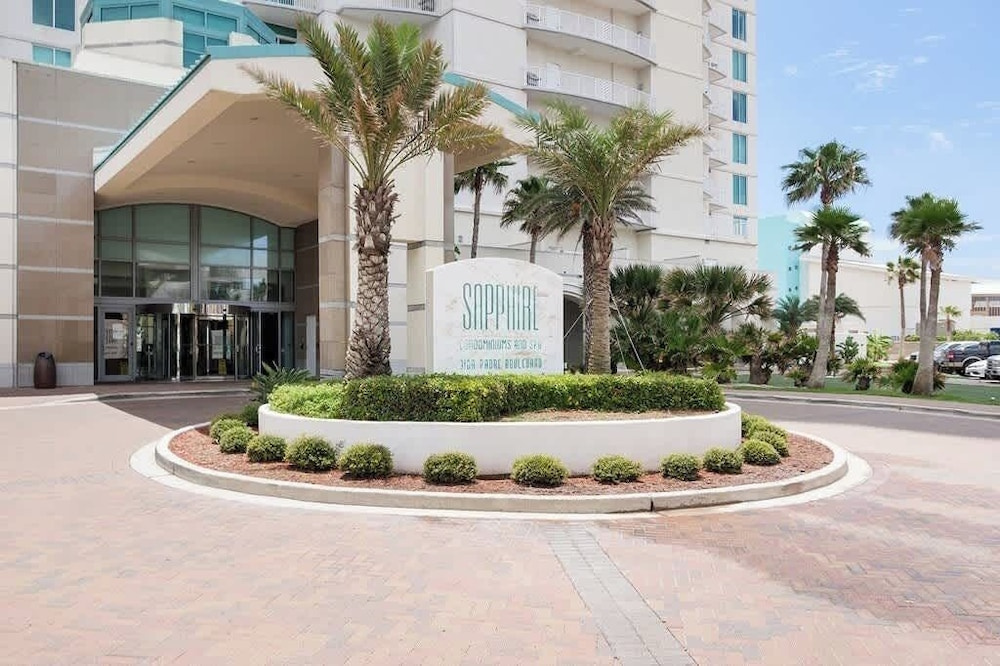 Sapphire Beach - Breathtaking 26th Floor - Views