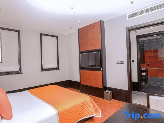 Superior Double room (full double bed)