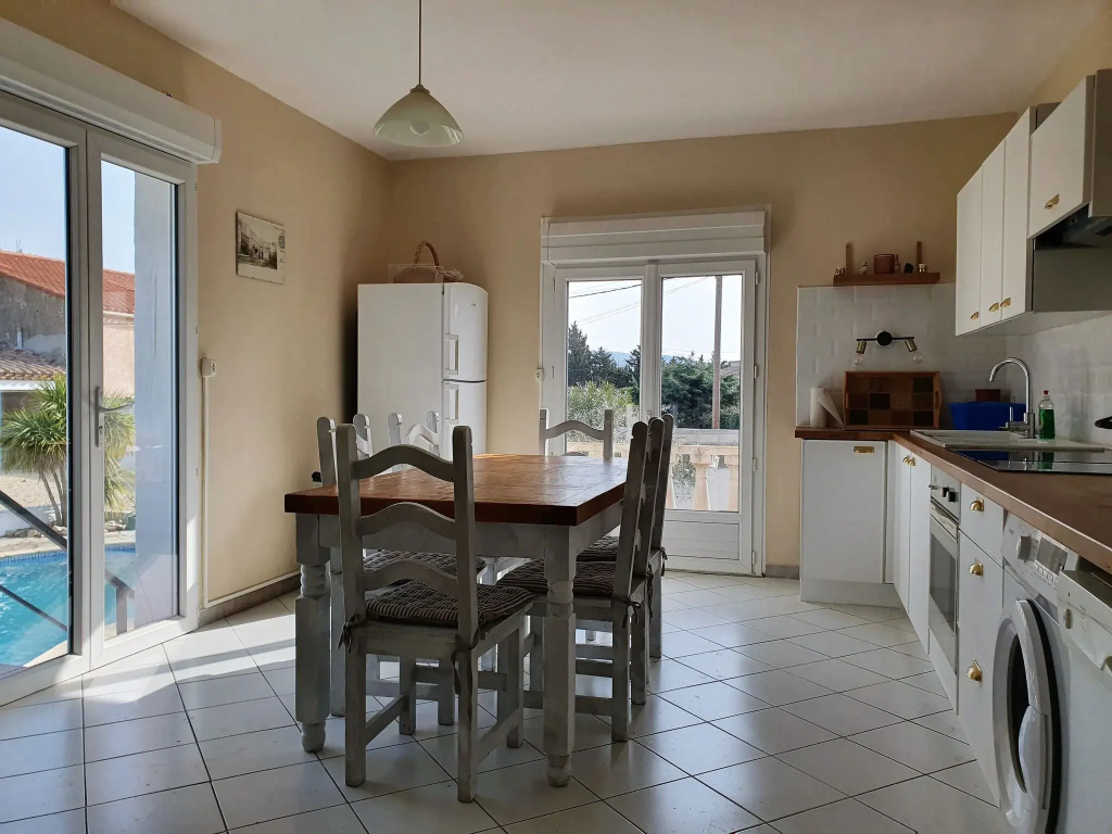 Voir la photo 2 — Majestic Villa in Homps With Private Pool