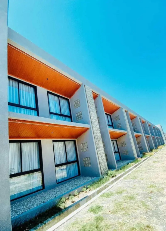 Kambaniru Beach Hotel & Resort