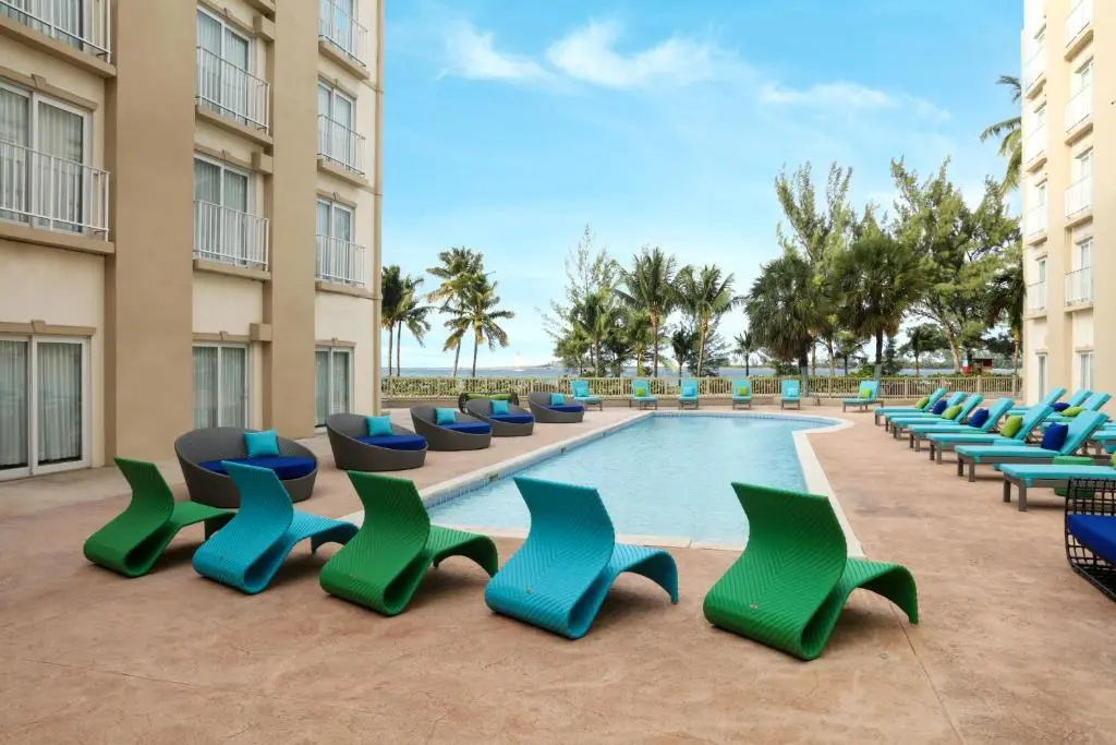 Courtyard by Marriott Nassau Downtown/Junkanoo Beach - Chambres