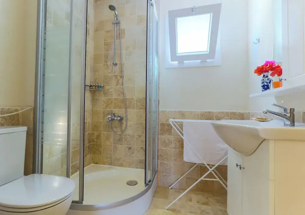 Junior Suite with balcony and with partial sea view