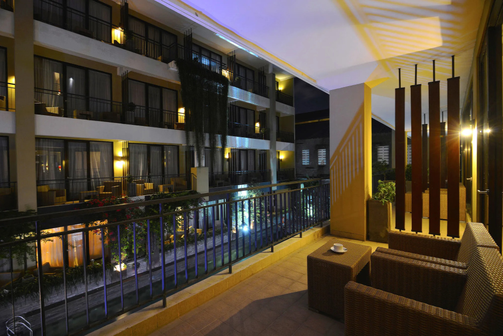 Balcony & Terrace