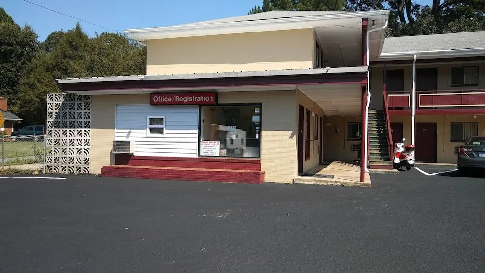 Gardos Motel