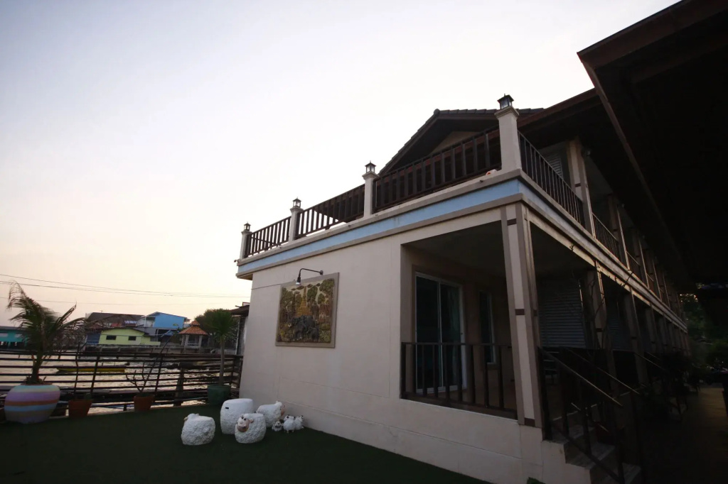 Koh Larn Sea Side Resort