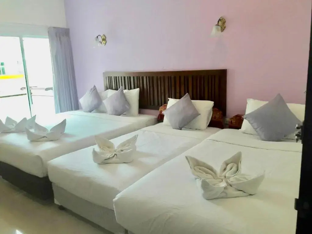 BS Airport at Phuket - Chambres