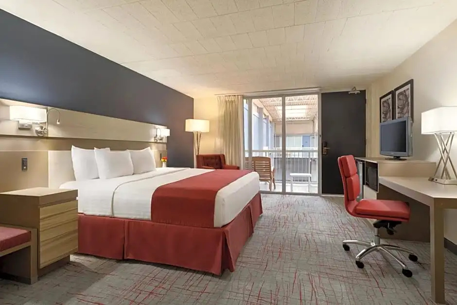 Ramada by Wyndham Clarion - Chambres