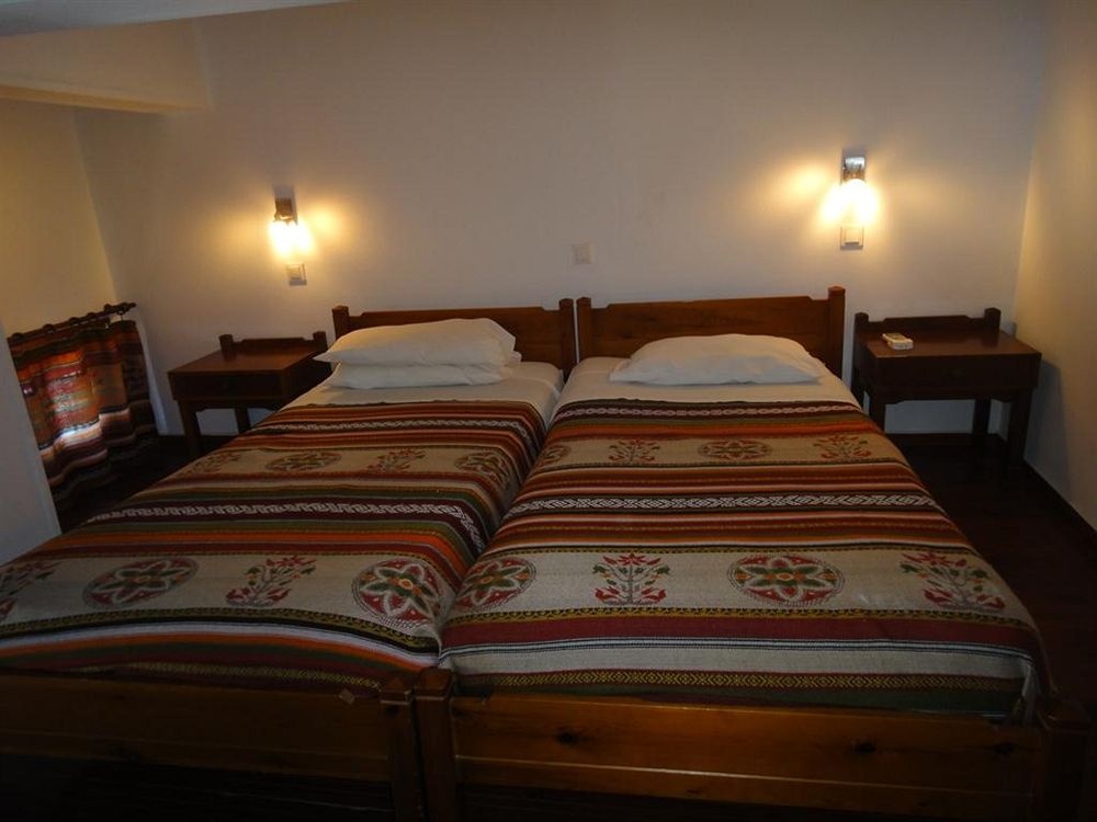 Captain's Suites — 3
