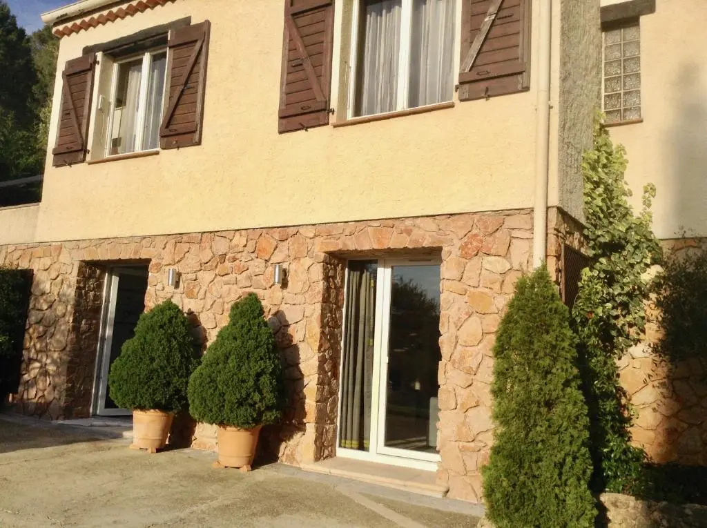 Chambre d'Hôtes "La Cabrière"