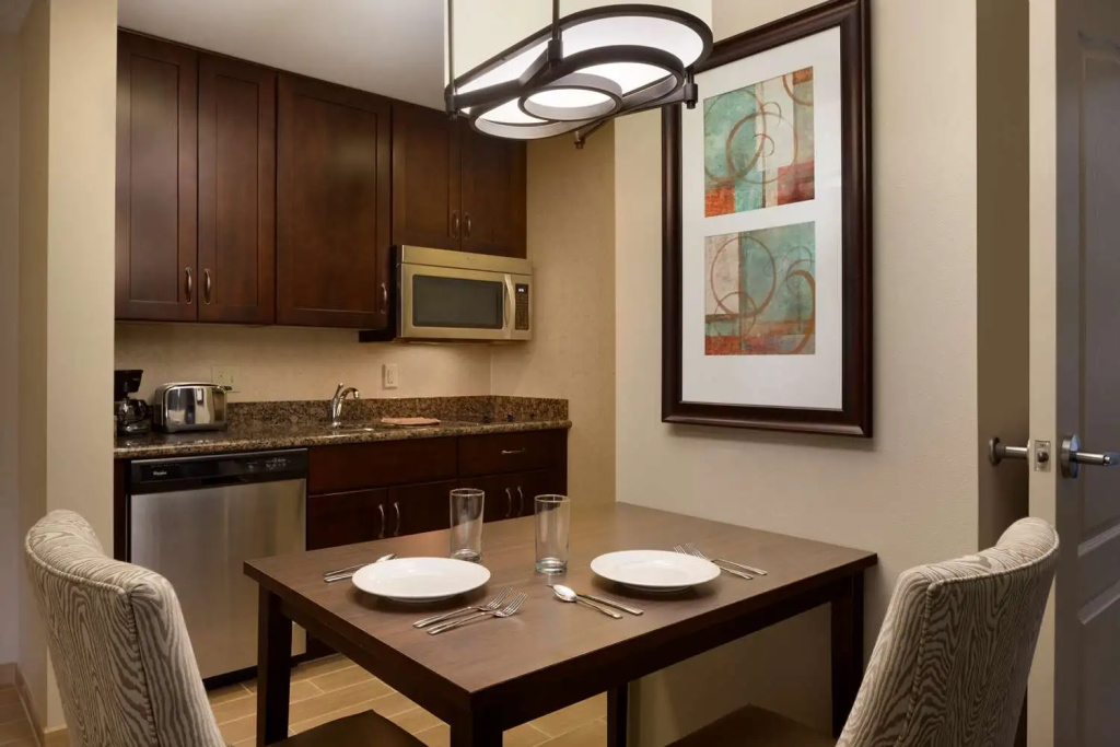Homewood Suites by Hilton Kalamazoo-Portage - Chambres
