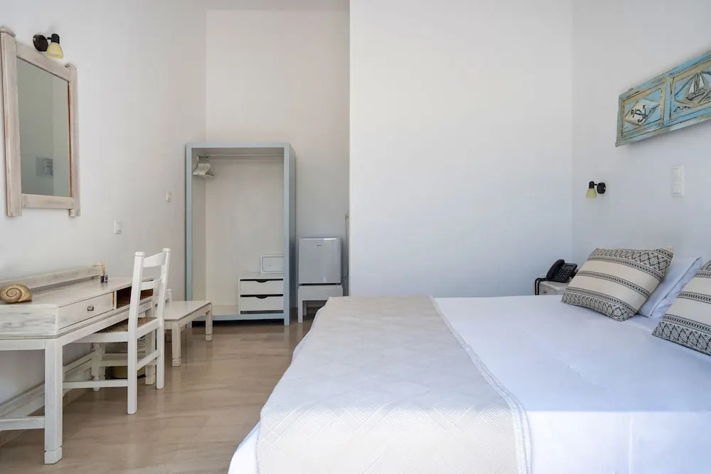 Standard Double room with balcony and with garden view (full double bed)