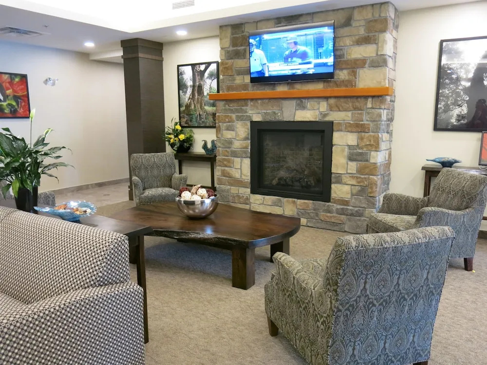 Lobby & Reception