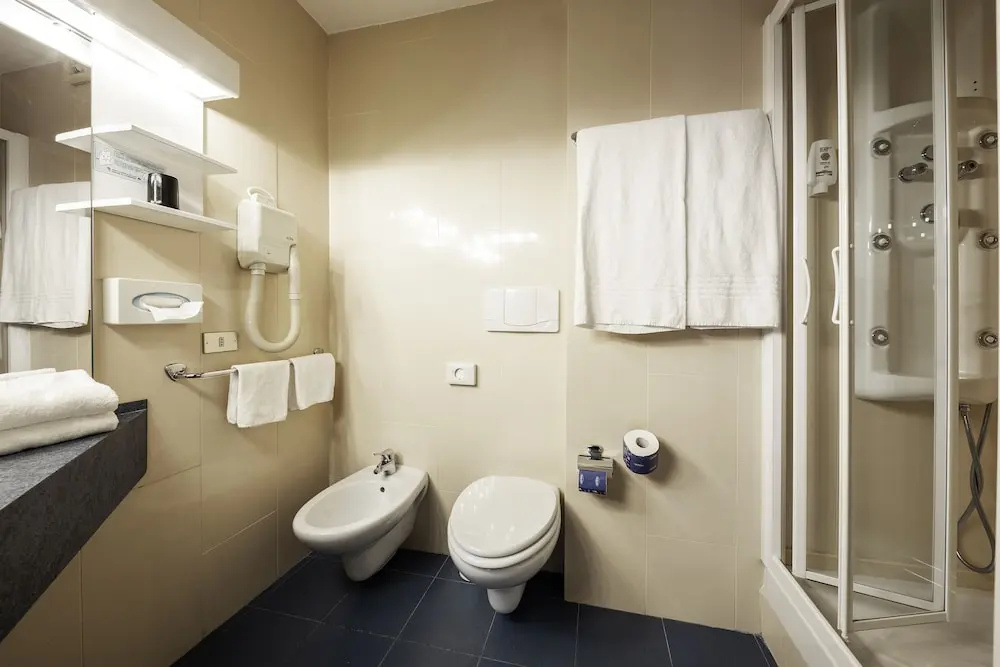 Economy room