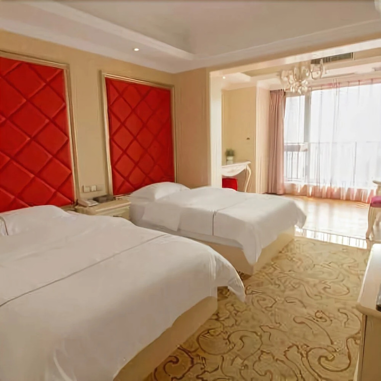 Yuntong Holiday Hotel - фото 2