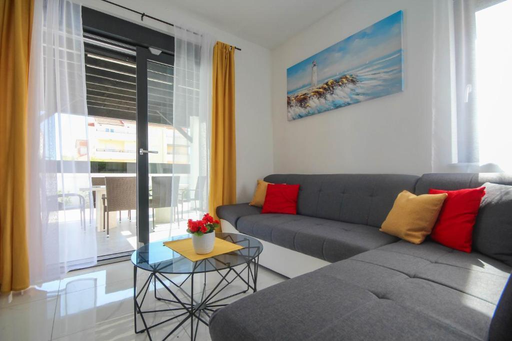 Отель Villa Essenza Rossa 650 meters from the beach, фото 3