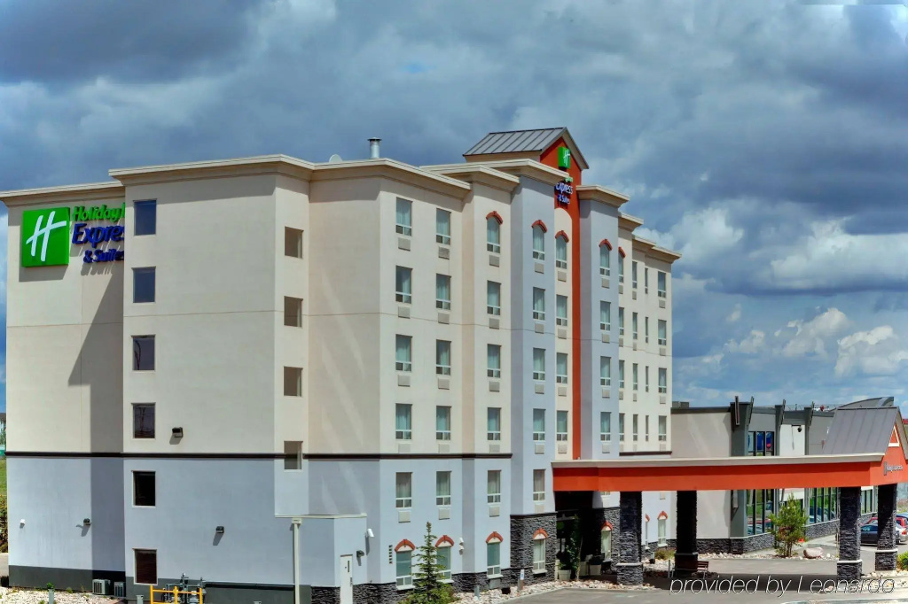 Holiday Inn Express Hotel & Suites Edmonton North by IHG